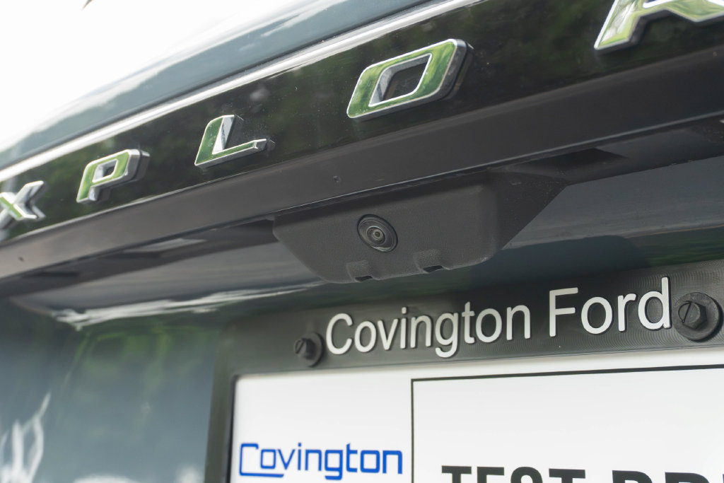 Used 2025 Ford Explorer Active RWD image 12