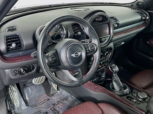 Used 2017 MINI Cooper Clubman S image 9
