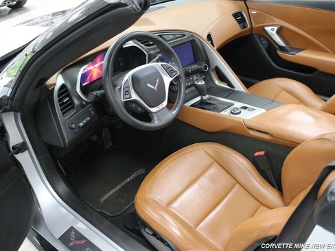 Used 2015 Chevrolet Corvette Stingray Convertible w/ 3LT Preferred Equipment Group RWD image 33