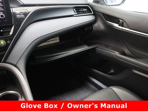 Used 2024 Toyota Camry SE image 21