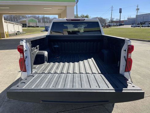 Used 2023 Chevrolet Silverado 1500 LT image 10