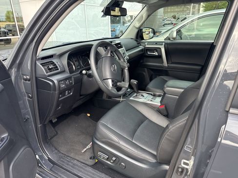 Used 2024 Toyota 4Runner TRD Sport w/ Technology Package image 5