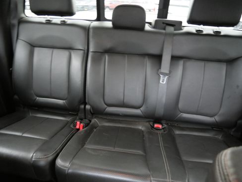 Used 2014 Ford F150 FX4 w/ Equipment Group 402A Luxury AWD/4WD image 13