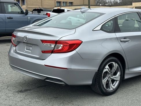 Used 2020 Honda Accord EX image 41