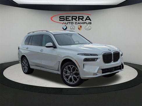 New 2025 BMW X7 xDrive40i w/ Premium Package image 1