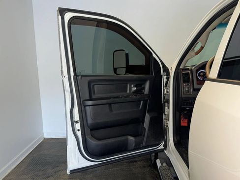 Used 2013 RAM 2500 Tradesman w/ Chrome Appearance Group AWD/4WD image 7