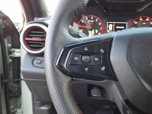 Used 2024 Chevrolet Trax RS w/ Driver Confidence Package image 17