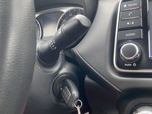 Used 2022 Nissan Versa S w/ Electronics Package image 27