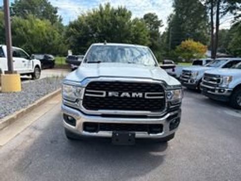 Used 2022 RAM 2500 Big Horn w/ Cold Weather Group AWD/4WD image 4
