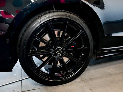 Used 2022 Audi S8 w/ S8 Comfort Plus Package image 46