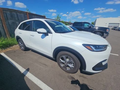 Used 2026 Honda HR-V LX image 3