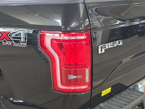 Used 2015 Ford F150 Lariat w/ Equipment Group 502A Luxury AWD/4WD image 31