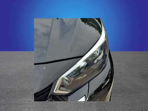 Used 2025 Nissan Sentra SV FWD image 5