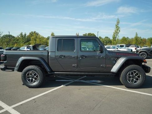 New 2025 Jeep Gladiator Rubicon image 8
