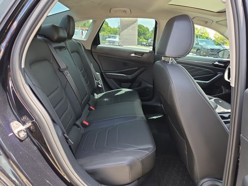 Used 2024 Volkswagen Jetta SEL FWD image 15