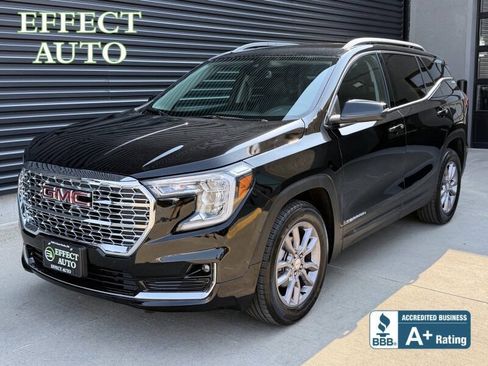 Used 2024 GMC Terrain SLT w/ Infotainment Package II AWD/4WD image 1