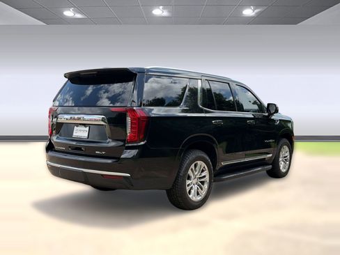 Used 2023 GMC Yukon SLT w/ SLT Luxury Package AWD/4WD image 9
