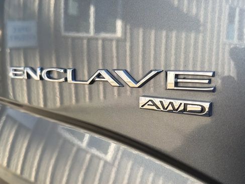 Used 2019 Buick Enclave Essence image 16