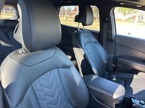 Certified 2025 Kia Sportage X-Line w/ Premium Package image 27