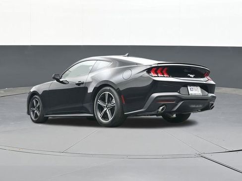 Used 2025 Ford Mustang Premium image 39