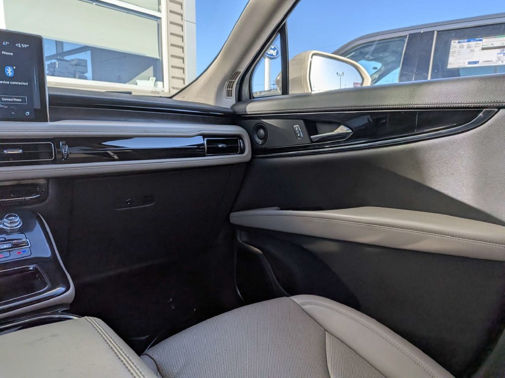 Used 2022 Lincoln Nautilus Reserve AWD/4WD image 14