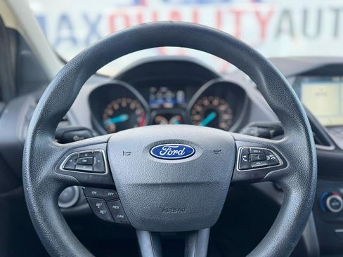 Used 2019 Ford Escape SE FWD image 28