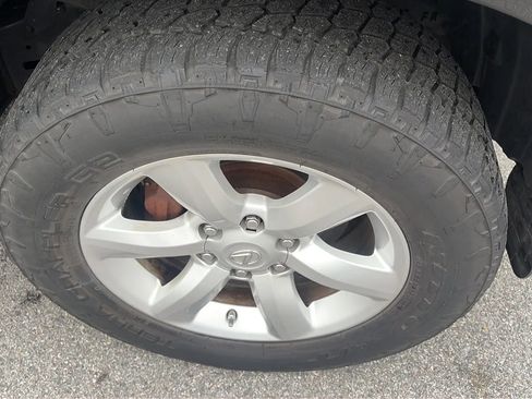 Used 2012 Lexus GX 460 image 31