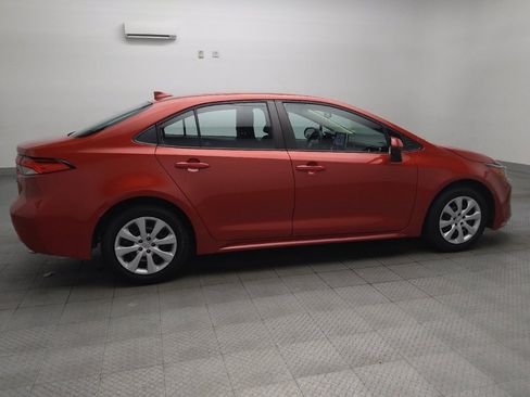 Used 2021 Toyota Corolla LE FWD image 10