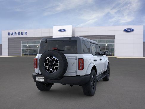 New 2026 Ford Bronco Outer Banks AWD/4WD image 8