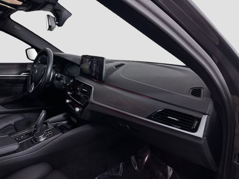 Used 2023 BMW 530i RWD image 30