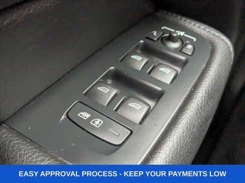 Used 2022 Volvo XC60 T8 Inscription Expression image 38