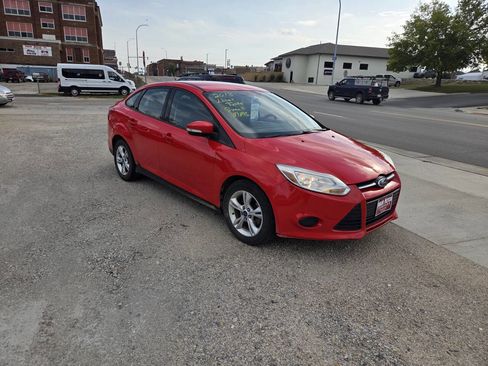 Used 2013 Ford Focus SE image 3