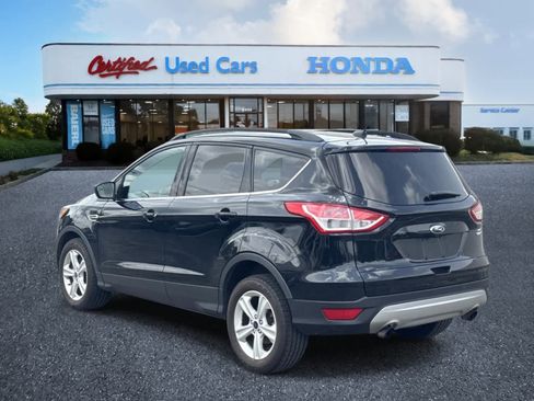 Used 2016 Ford Escape SE w/ Equipment Group 201A AWD/4WD image 3