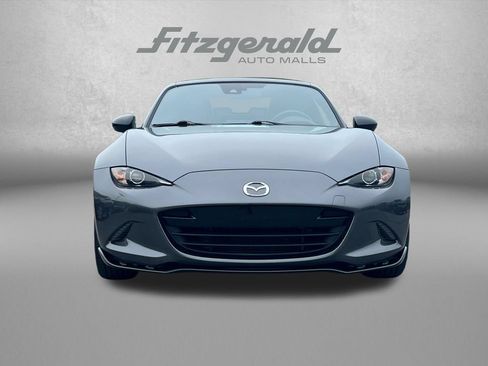 Used 2021 MAZDA MX-5 Miata Club RWD image 6