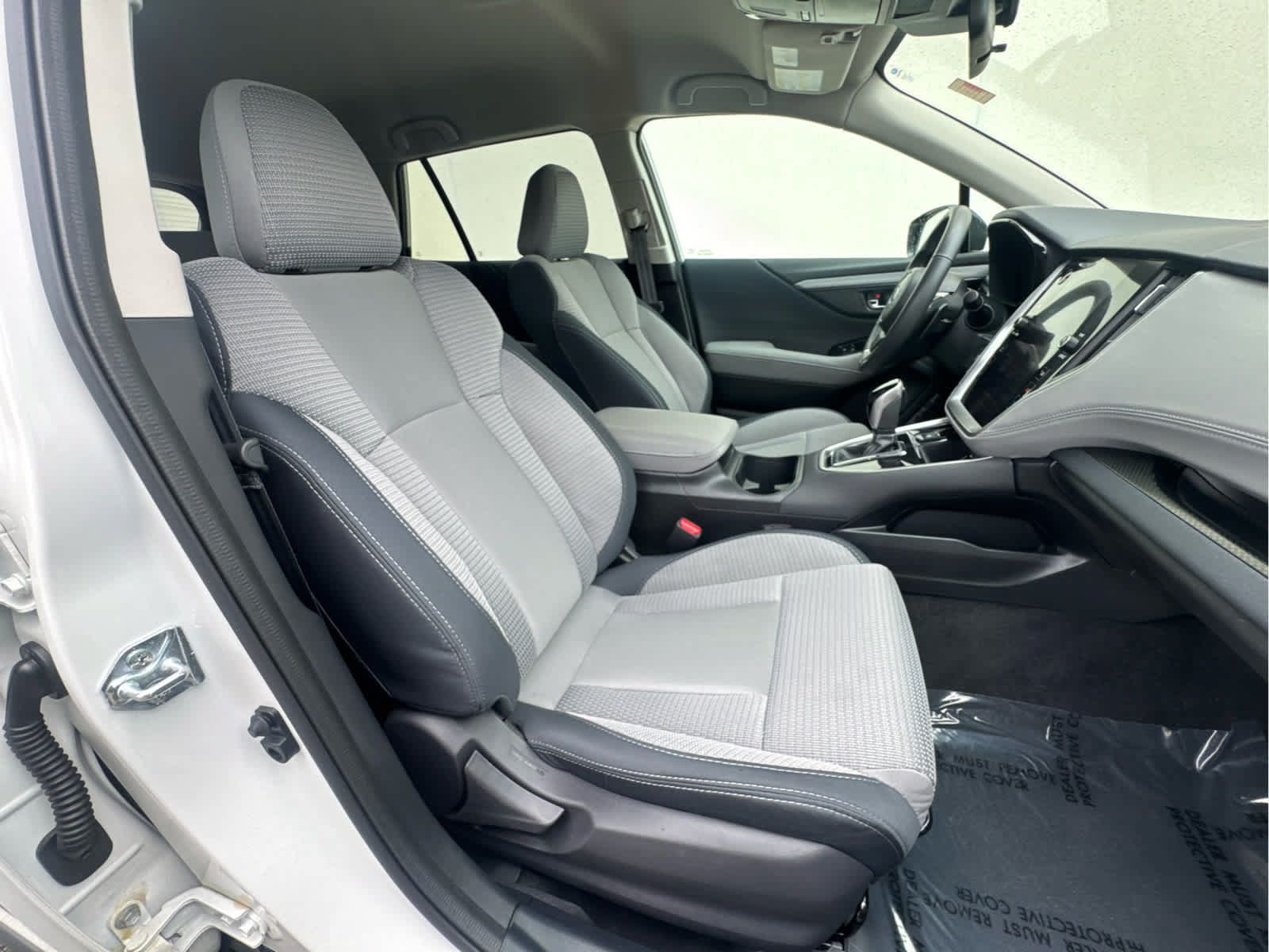 Used 2025 Subaru Outback Premium AWD/4WD image 23