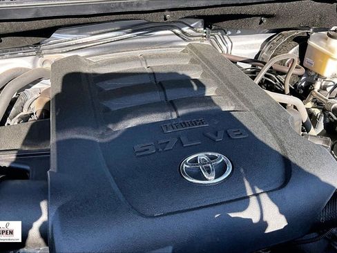 Used 2021 Toyota Tundra SR5 AWD/4WD image 32