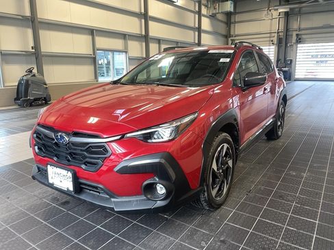 Used 2025 Subaru Crosstrek 2.5i Limited AWD/4WD image 2