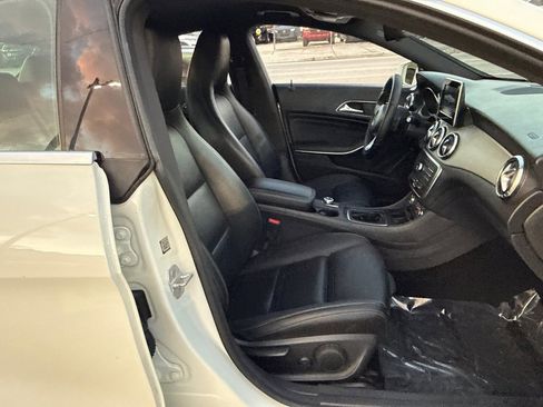 Used 2016 Mercedes-Benz CLA 250 image 30