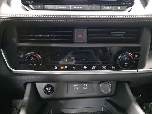 New 2026 Nissan Rogue SV w/ Cold Weather Package FWD image 24
