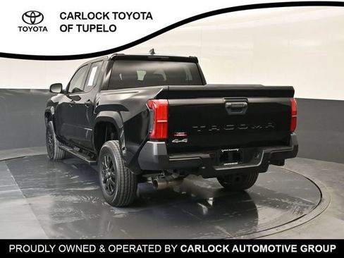 Used 2025 Toyota Tacoma SR AWD/4WD image 10