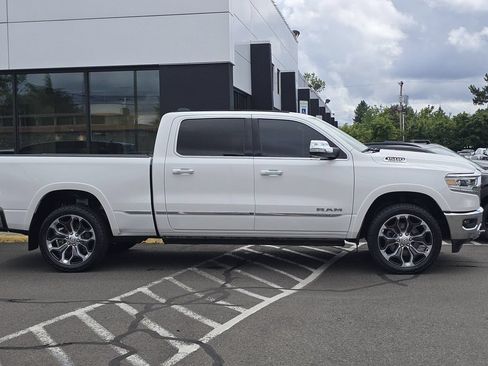 Used 2019 RAM 1500 Limited AWD/4WD image 3