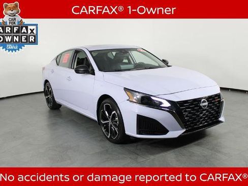 Certified 2025 Nissan Altima 2.5 SR w/ SR Premium Package FWD image 5