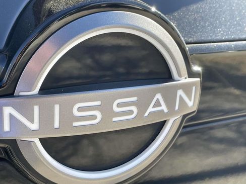 Used 2023 Nissan Pathfinder SL image 8