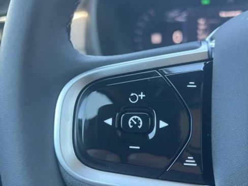 New 2026 Volvo XC90 B5 Core AWD/4WD image 12