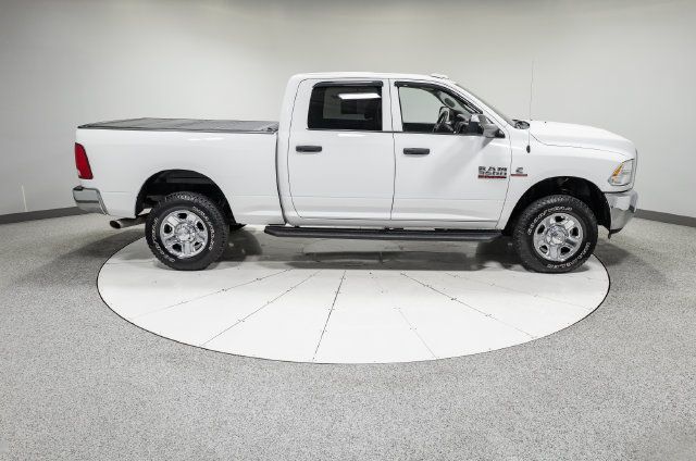 Used 2017 RAM 3500 Tradesman w/ Chrome Appearance Group AWD/4WD image 4