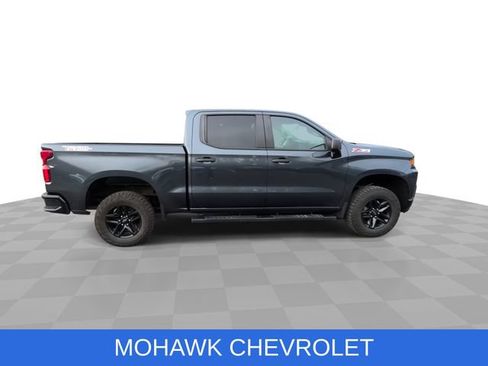 Used 2020 Chevrolet Silverado 1500 Custom Trail Boss w/ Custom Convenience Package AWD/4WD image 10