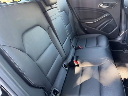 Used 2019 Mercedes-Benz GLA 250 4MATIC image 26