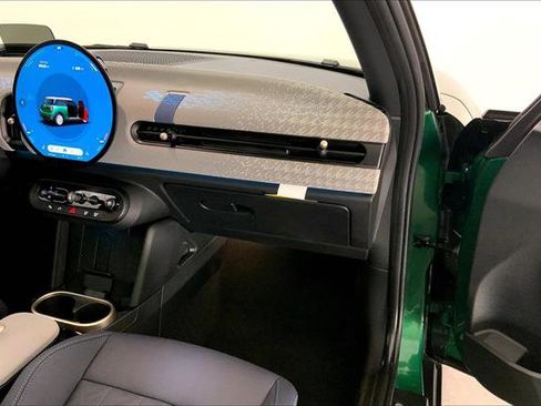 Certified 2025 MINI Cooper S image 23