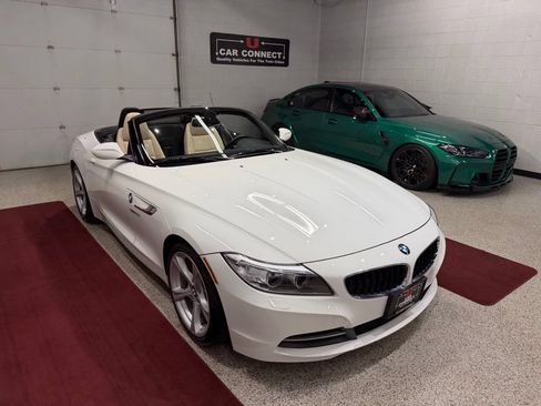 Used 2016 BMW Z4 sDrive28i RWD image 10