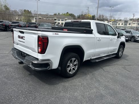 Used 2020 GMC Sierra 1500 SLE w/ SLE Value Package image 12